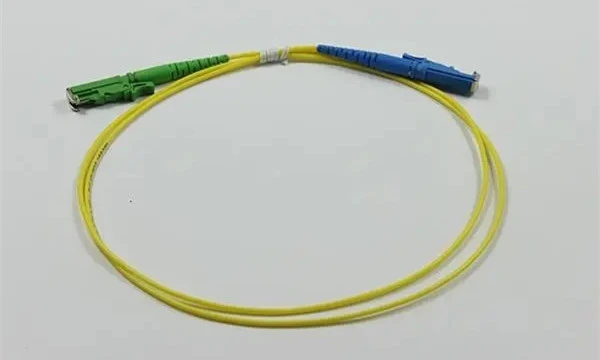 Glasfaser-E2000-Überbrückungskabel