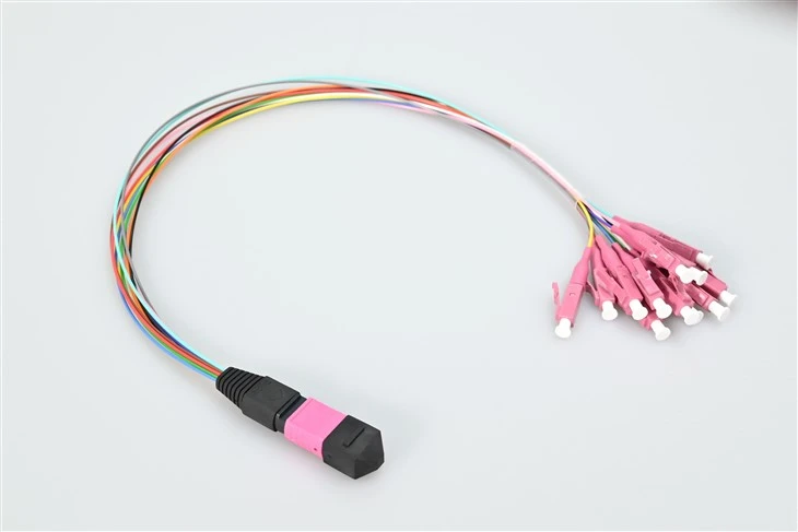 Mpo-lc 12-adrige Glasfaser-Patchkabel OM4