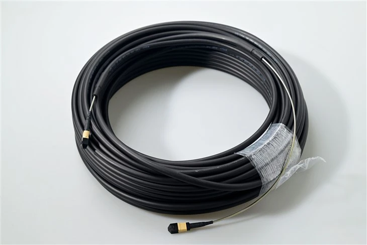 MTP MPO Glasfaser-Patchkabel, gepanzertes Kabel