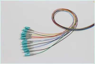 Glasfaser-Pigtail LC UPC OM3 12 FARBEN